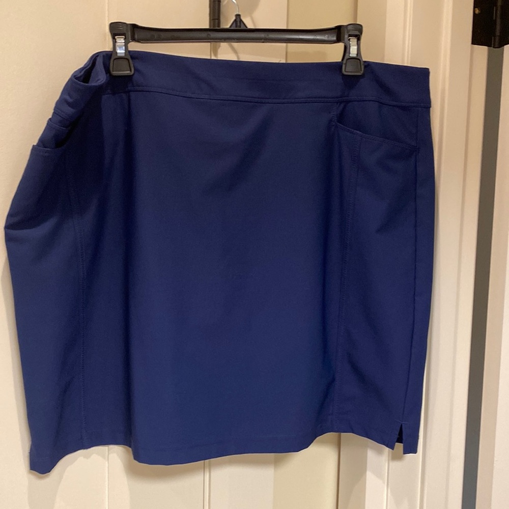 Adidas golf skort. Navy. Size xl.